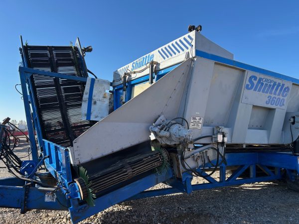 2015 Crop Shuttle Model 3600 Mounted on Elmers Tracks - Image 7