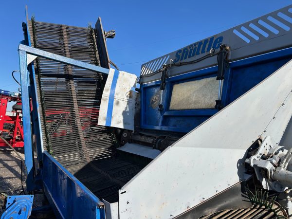 2015 Crop Shuttle Model 3600 Mounted on Elmers Tracks - Image 14