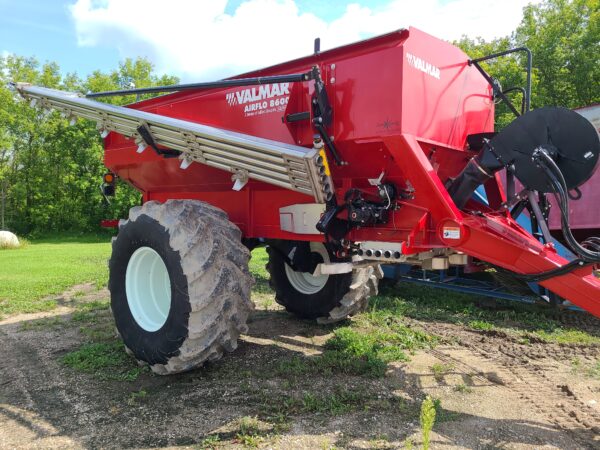 Valmar 8611 Dry Chemical / Fertilizer Applicator