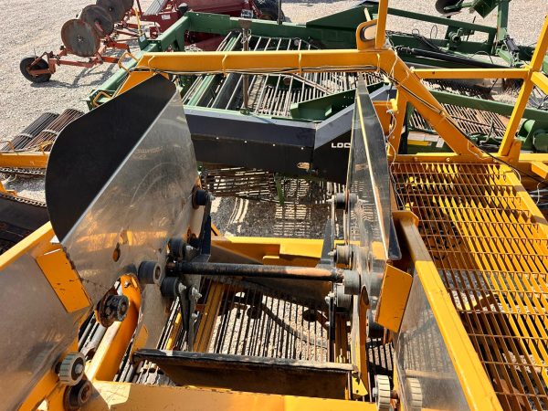 2016 Double L 973 4 Row Harvester - Image 16