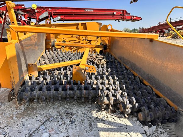 2016 Double L 973 4 Row Harvester - Image 28