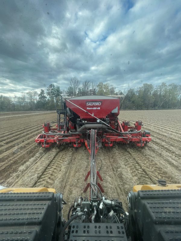 2020 Spudnik 8 Row 36in Folding Planter with Mounted Valmar Dry Fertilizer