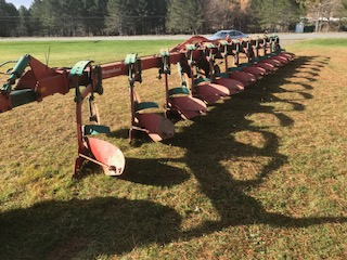 Kverneland 12 Bottom Pull Type Plow