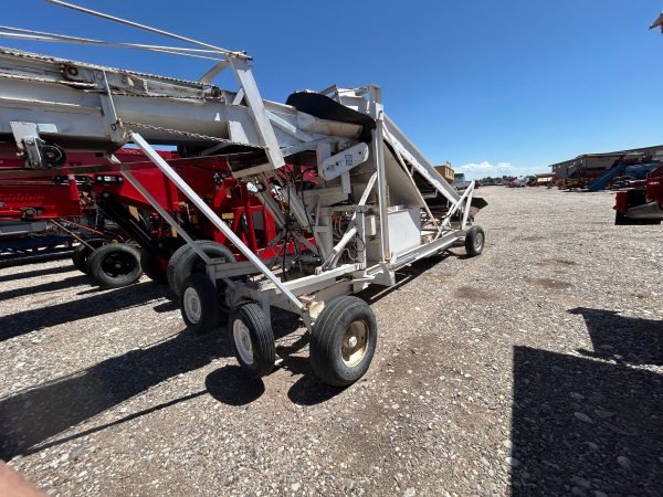 525 Spudnik 30in X 48ft All Belt Telescopic Piler - Image 9