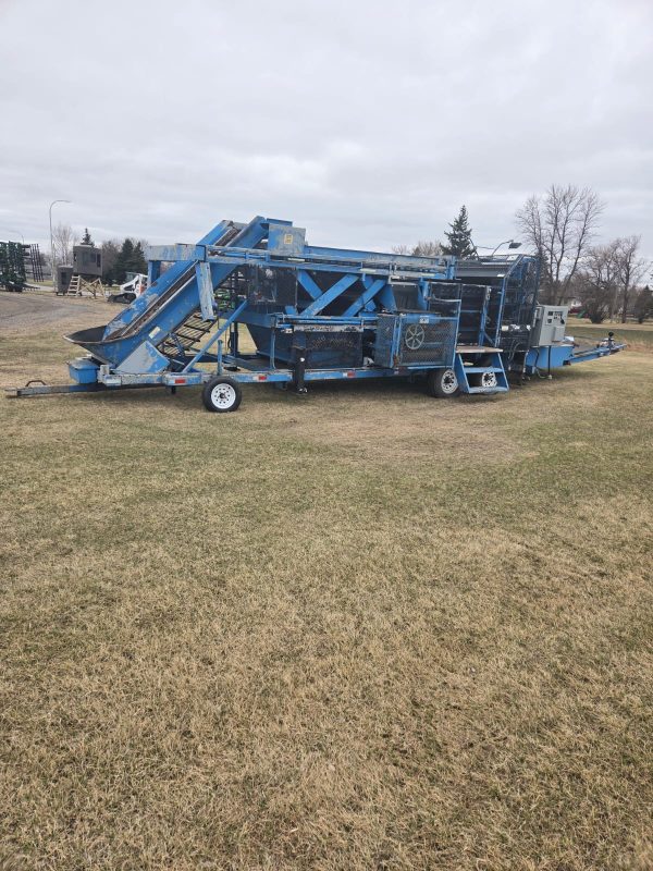 2013 Betterbuilt 72in  Model 603 Seed Cutter with 3 Cut Attachments - Image 5