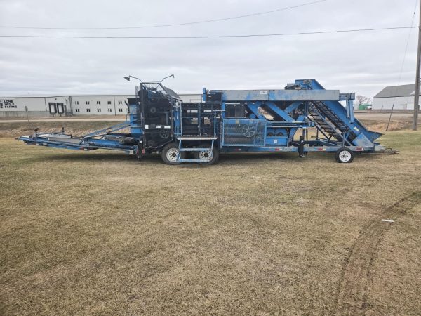 2013 Betterbuilt 72in  Model 603 Seed Cutter with 3 Cut Attachments - Image 8