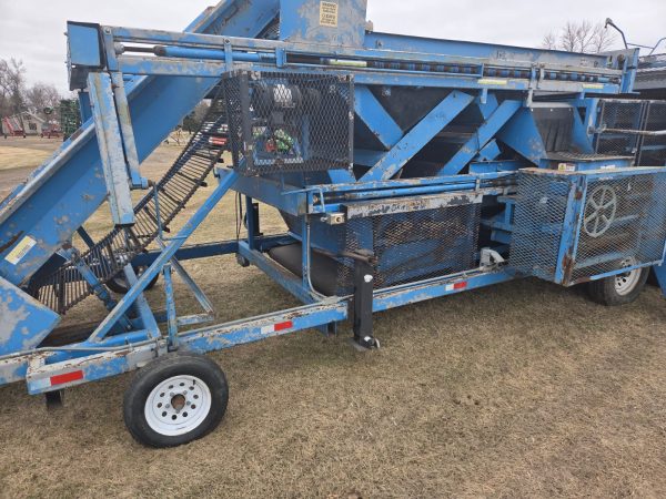 2013 Betterbuilt 72in  Model 603 Seed Cutter with 3 Cut Attachments - Image 15