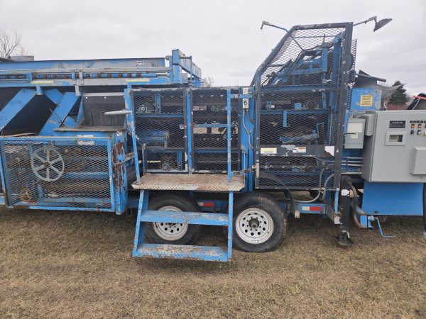 2013 Betterbuilt 72in  Model 603 Seed Cutter with 3 Cut Attachments - Image 17