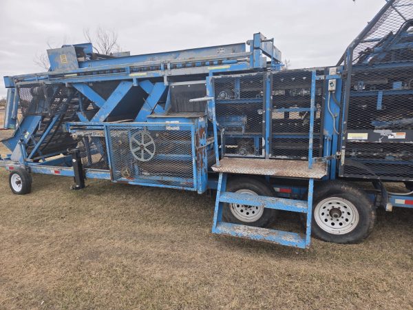 2013 Betterbuilt 72in  Model 603 Seed Cutter with 3 Cut Attachments - Image 18