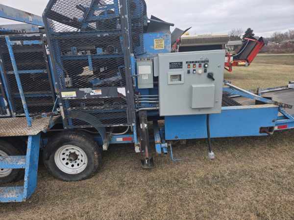 2013 Betterbuilt 72in  Model 603 Seed Cutter with 3 Cut Attachments - Image 19