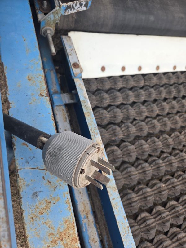 2013 Betterbuilt 72in  Model 603 Seed Cutter with 3 Cut Attachments - Image 23