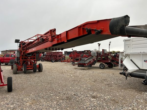 2007 Milestone 36in X 49ft All Belt Telescopic Piler - Image 17