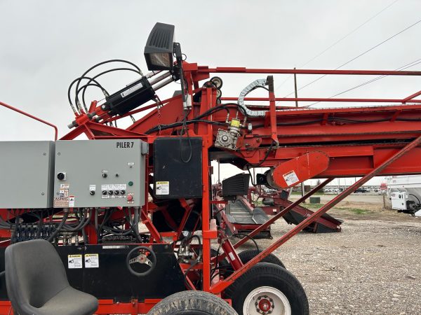2007 Milestone 36in X 49ft All Belt Telescopic Piler - Image 20