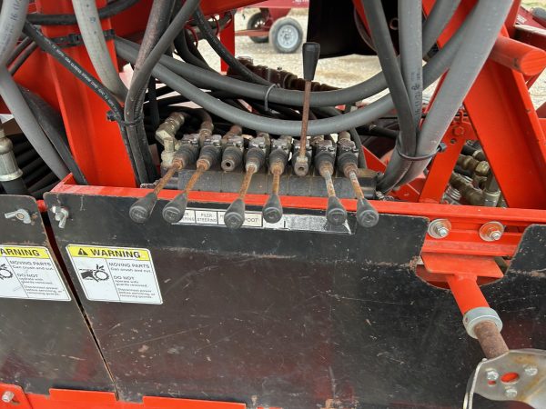 2007 Milestone 36in X 49ft All Belt Telescopic Piler - Image 21