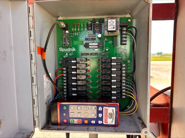 550 Spudnik 36in X 49ft All Belt Telescopic Piler - Image 14