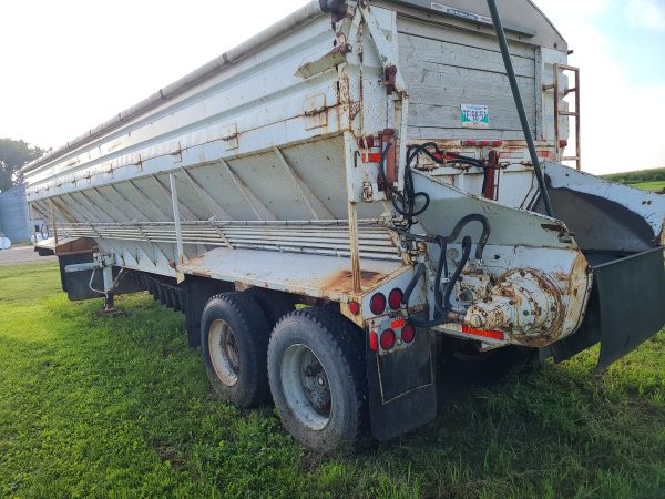 36ft Loadmaster Live Bottom Trailer / Chain & Flaps - Image 3