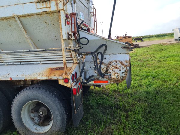 36ft Loadmaster Live Bottom Trailer / Chain & Flaps - Image 4