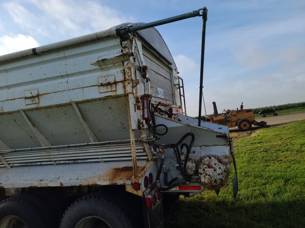 36ft Loadmaster Live Bottom Trailer / Chain & Flaps - Image 5