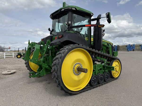 2023 John Deere 8RT 370 / IVT Trans 40K / 16in Tracks / Only 374hrs - Image 11