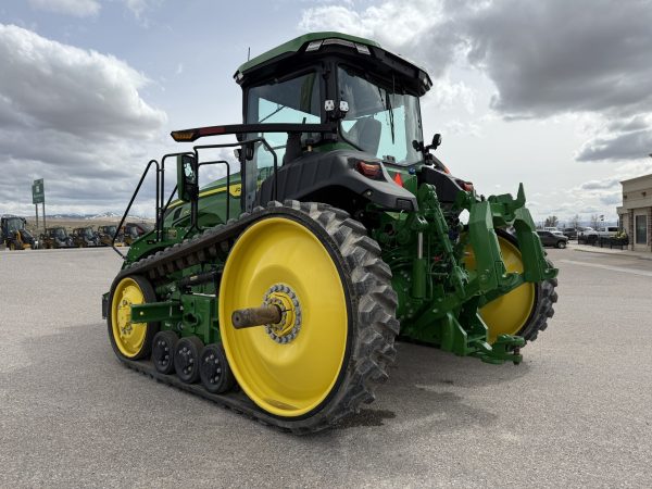 2023 John Deere 8RT 370 / IVT Trans 40K / 16in Tracks / Only 374hrs - Image 12