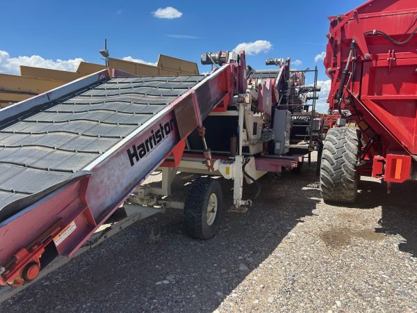 3240 Harriston Clodhopper with Peg Belt & Trash Blower - Image 14