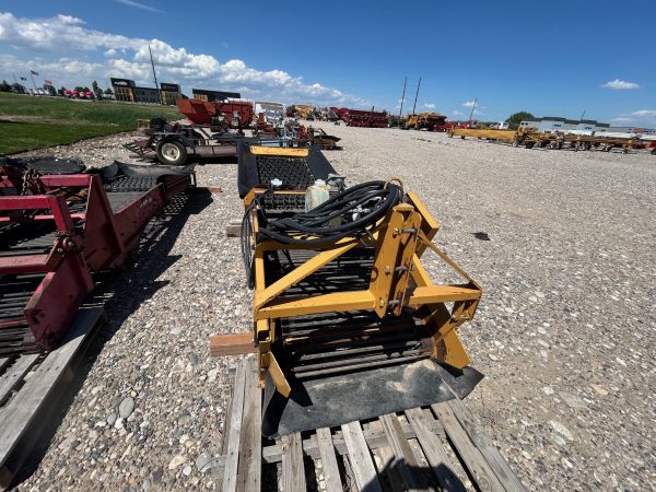 36in X 12ft Double L Belted Chain Stinger with Dirt Stars at Hopper - Image 4