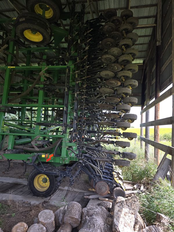 1910T John Deere 3 Compartment Air Cart with 60ft Disk Drill - Image 4