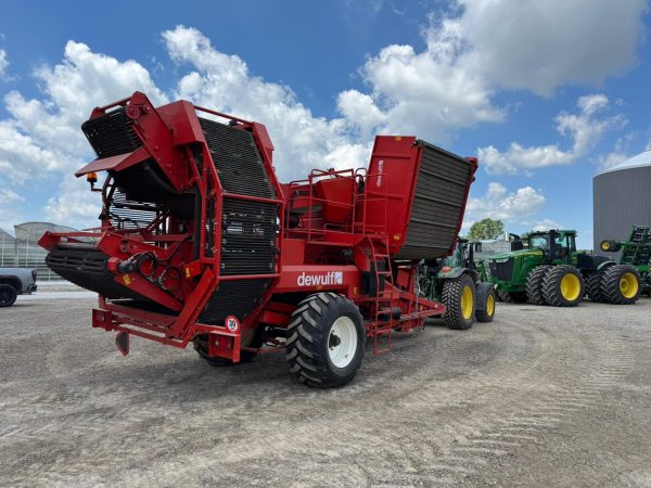 2017 Dewulf RDT 2 Row Harvester - Image 25