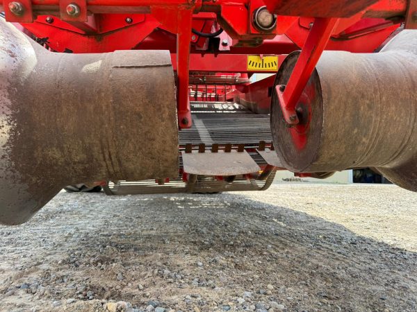 2017 Dewulf RDT 2 Row Harvester - Image 28
