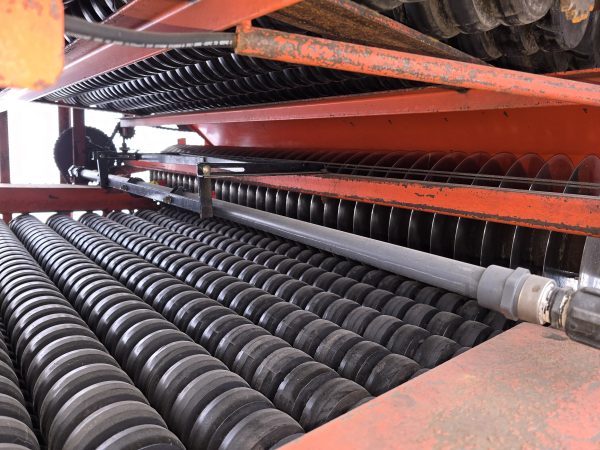 60in MIlestone Double Deck Seed Cutter / Loaded / Single Phase - Image 4