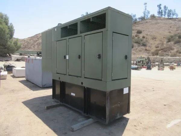 125KW Onan Diesel Generator Skid Mounted Generator / Only 204Hours