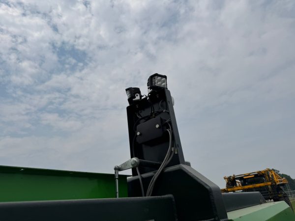 2013 AVR Espirit 2 Row 36in Direct Load Potato Harvester - Image 39