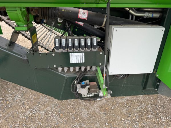 2013 AVR Espirit 2 Row 36in Direct Load Potato Harvester - Image 42