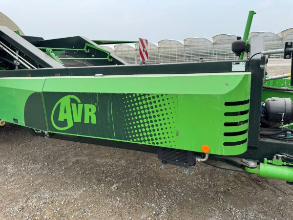 2013 AVR Espirit 2 Row 36in Direct Load Potato Harvester - Image 2