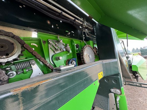 2013 AVR Espirit 2 Row 36in Direct Load Potato Harvester - Image 10