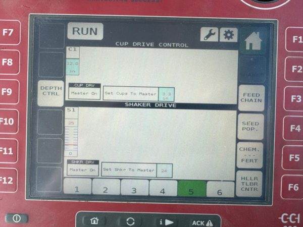 2019 Spudnik 8060 6 Row 36in Planter with Dry Fertilizer / Excellent - Image 48