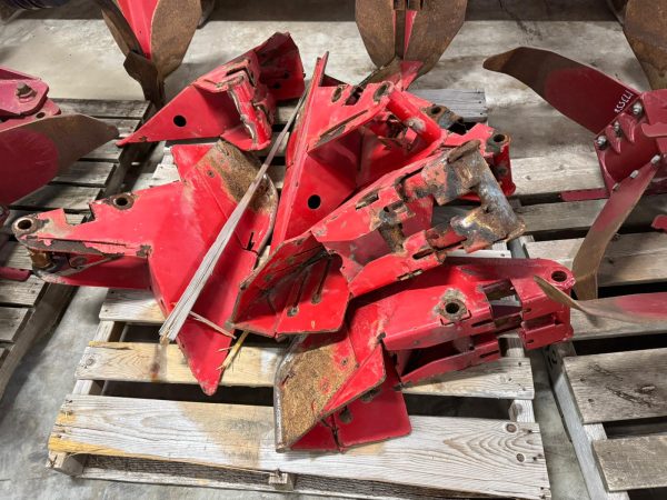 2019 Spudnik 8060 6 Row 36in Planter with Dry Fertilizer / Excellent - Image 52