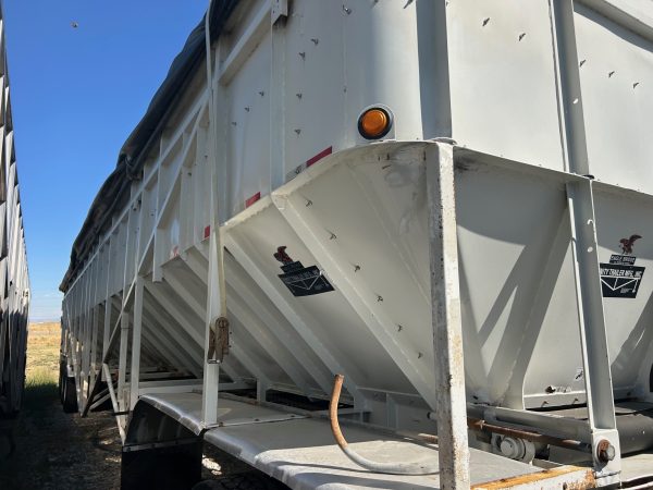 2000 Trinity 3 Axle Live Bottom Trailer - Image 2
