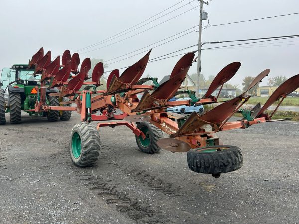 Kverneland PX100-8 Roll Over Plow with Coulters