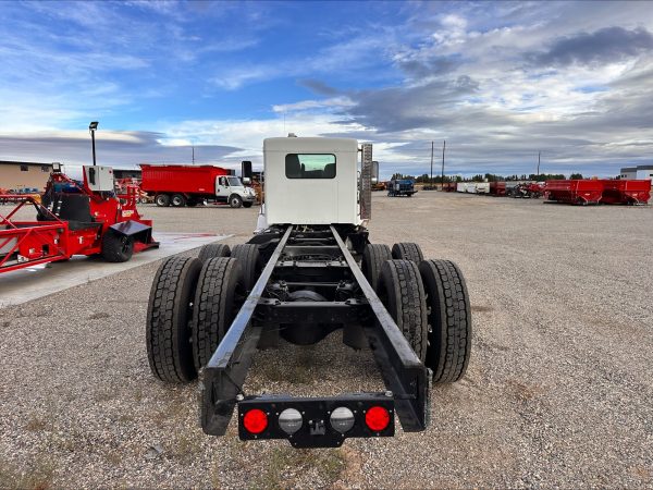 2019 Kenworth T370 Tandem / Allison Automatic - Image 15