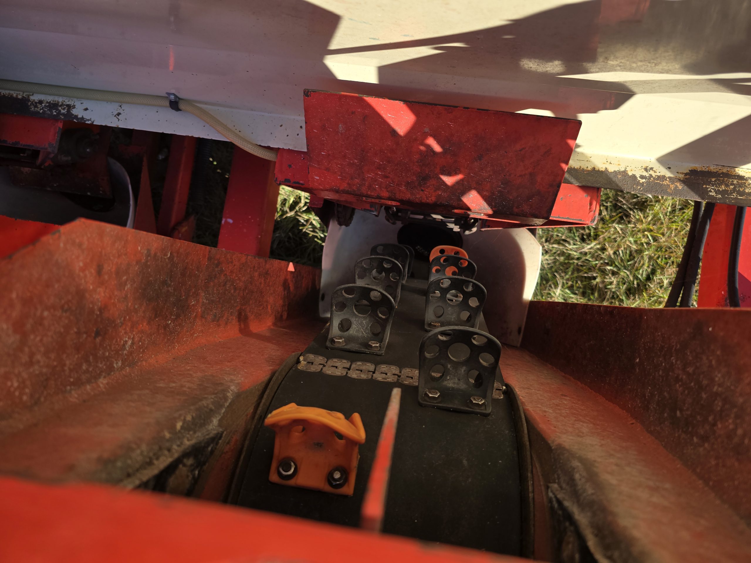 Harriston 6 Row 36in Cup Type Potato Planter with Row Shaper Hilling Attachment / 2nd of 2 Planters - Image 16