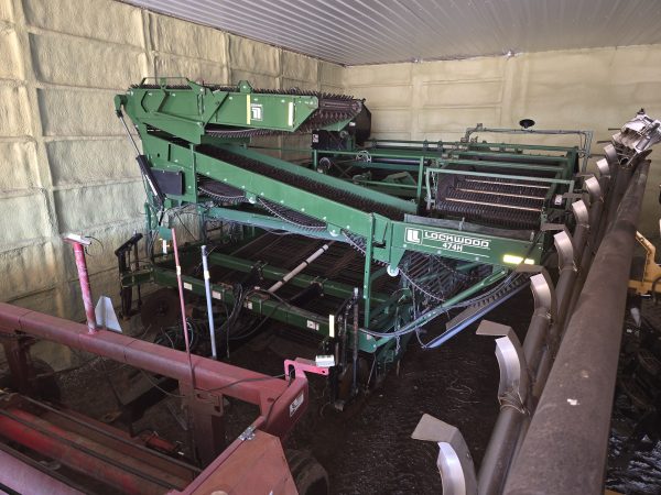 474H Lockwood Harvester / Nice