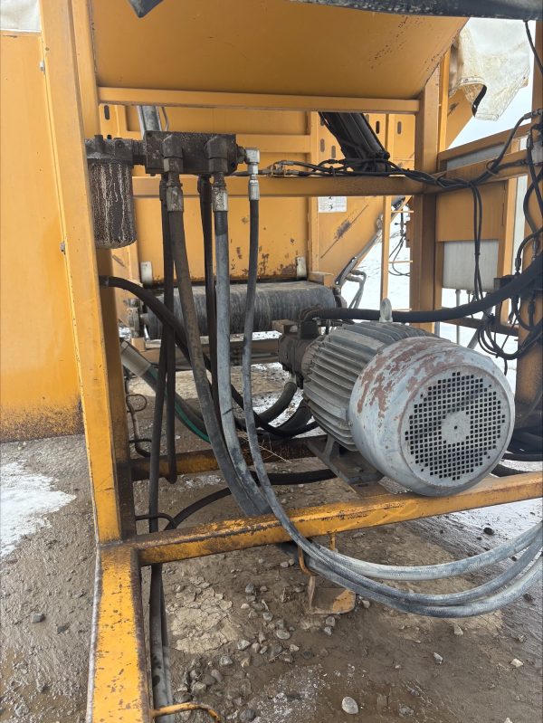 2010 Double L 960  600CWT Evenflow Hopper