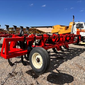 6 Row 34in Dammer Dyker / Tillage Master