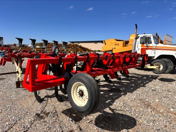 6 Row 34in Dammer Dyker / Tillage Master