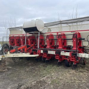 2008 Harriston 8 Row Cup Type Planter
