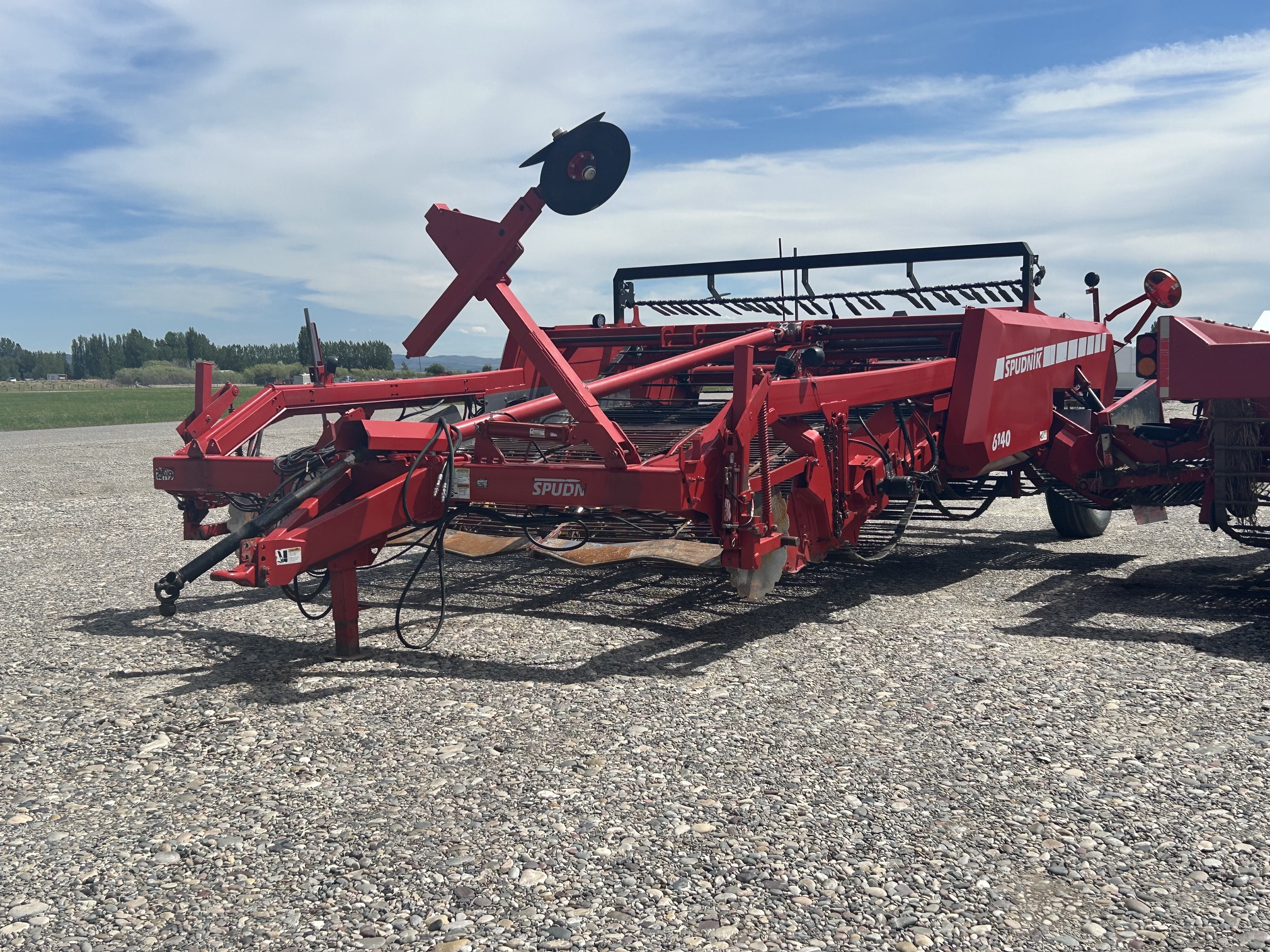 2007 Spudnik 6140 4 Row Windrower Left Hand Discharge