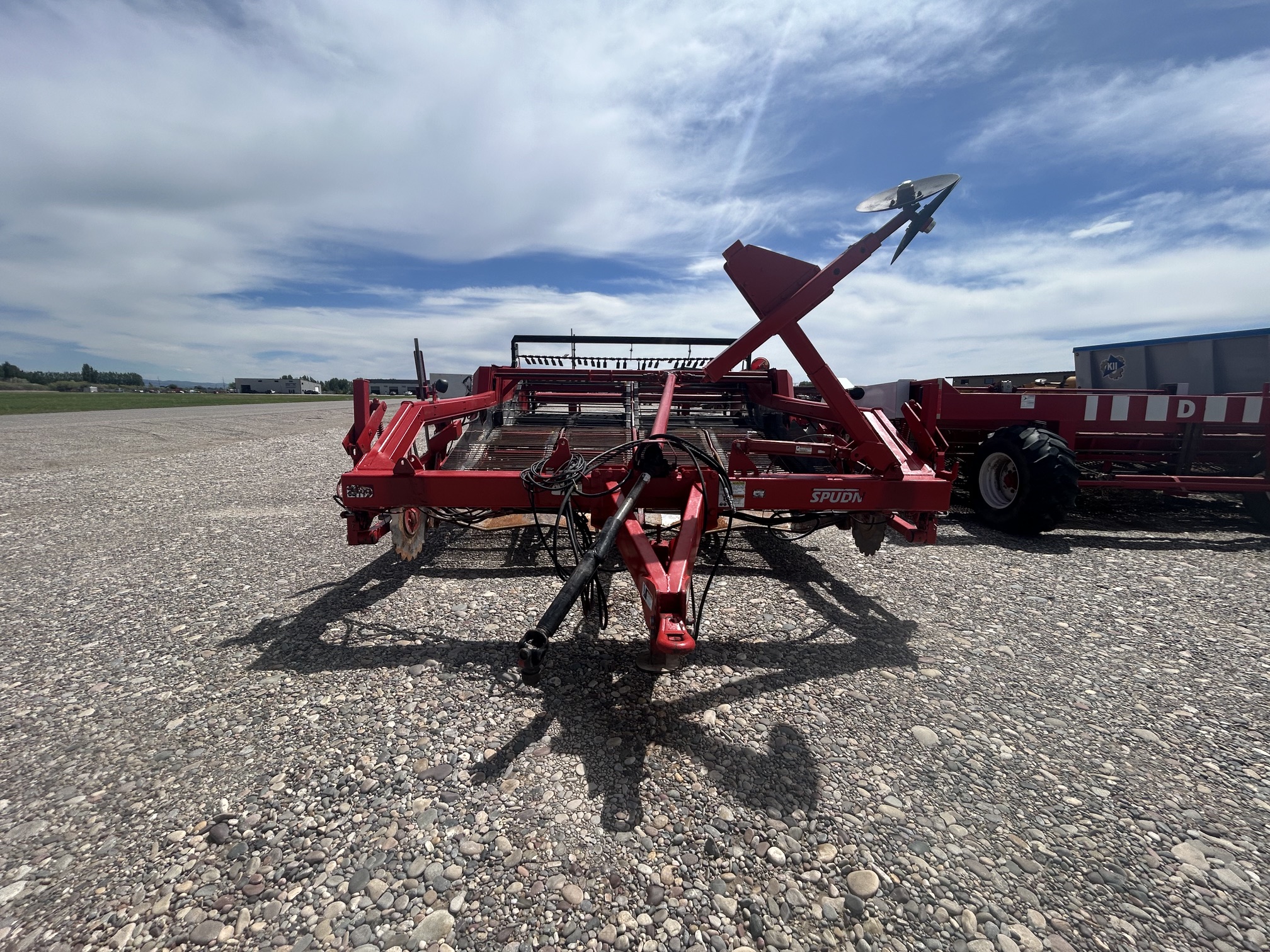2007 Spudnik 6140 4 Row Windrower Left Hand Discharge - Image 10