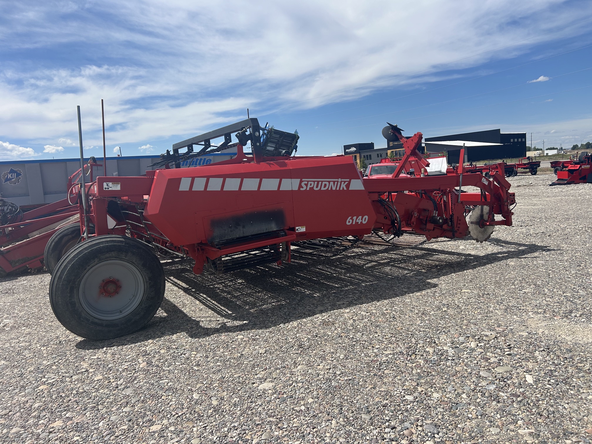 2007 Spudnik 6140 4 Row Windrower Left Hand Discharge - Image 15