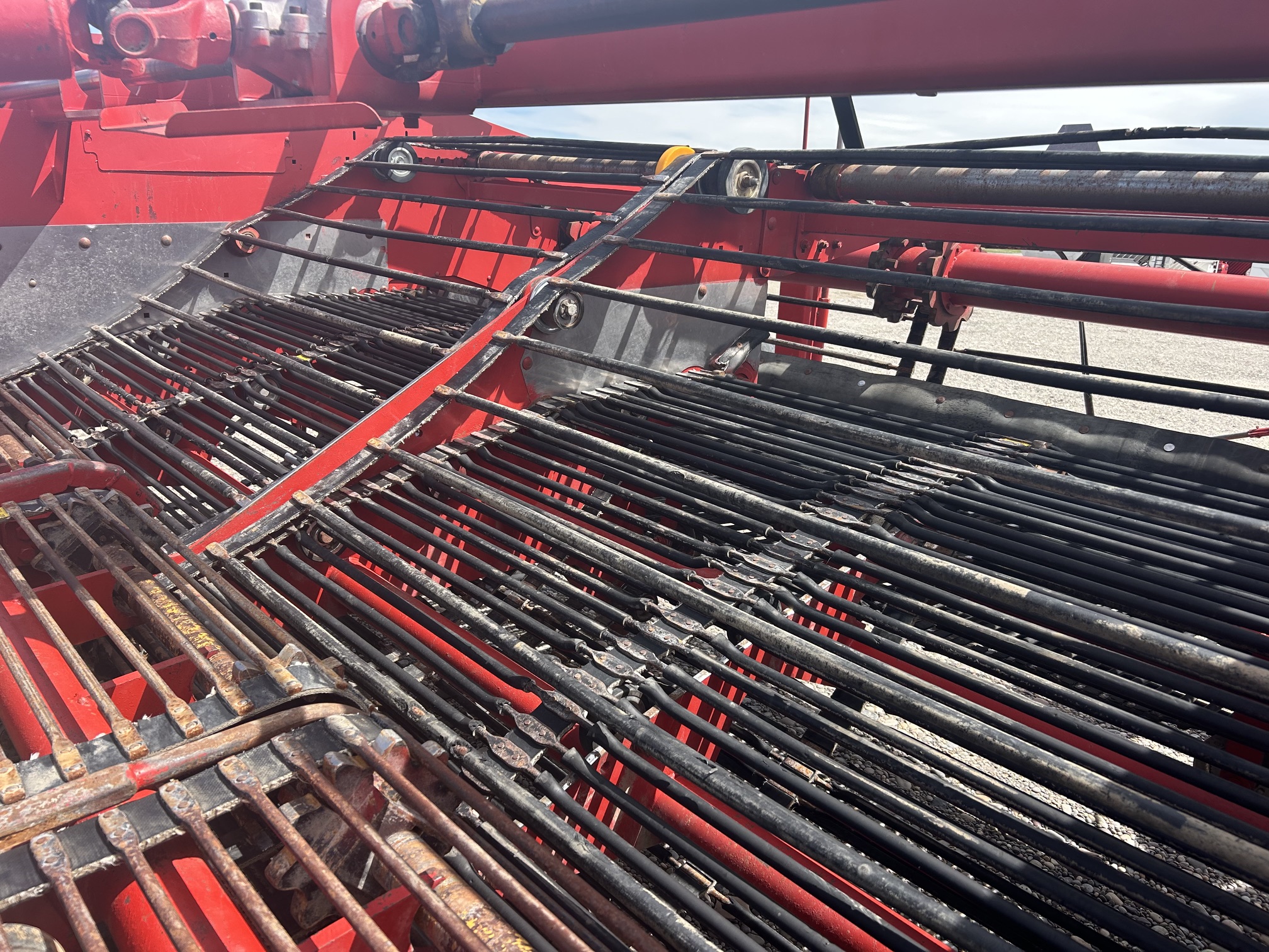 2007 Spudnik 6140 4 Row Windrower Left Hand Discharge - Image 6